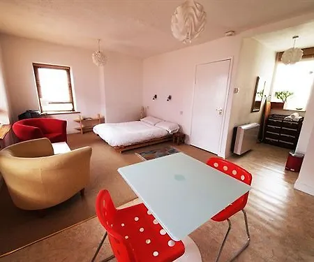 The Bastion 3* את'לון