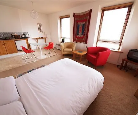 The Bastion 3* את'לון